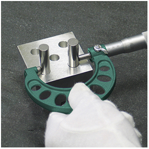 中心孔距測量.jpg 中心孔距測量.jpg