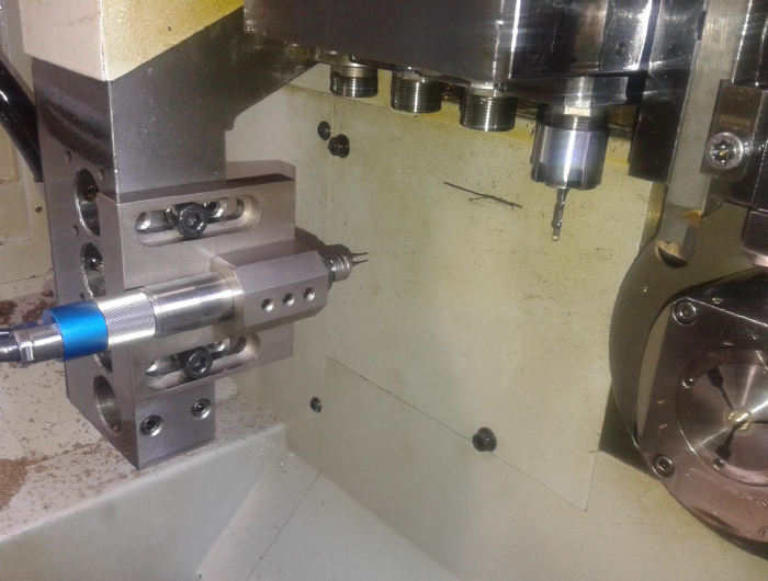 一體式<a href='gaosuzhuzhou.htm' class='keys' title='點擊查看關于電主軸的相關信息' target='_blank'>電主軸</a>EM20-S6000.jpg