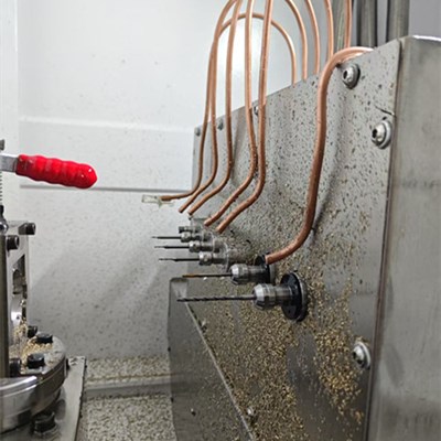 多軸鉆孔.jpg 多軸鉆孔.jpg