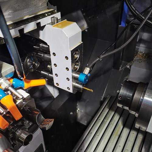 斯大走心機掛架加裝<a href='/zouxinjigaopinx.htm' class='keys' title='點擊查看關于高頻銑的相關信息' target='_blank'>高頻銑</a>BM-322.jpg