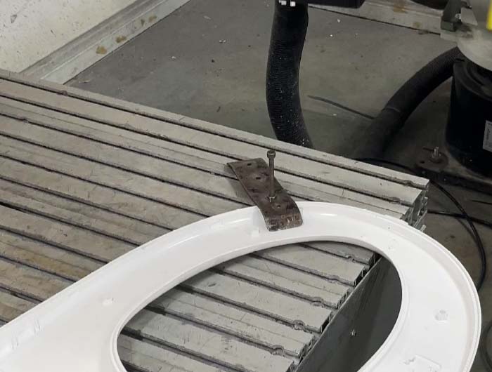 智能馬桶蓋去毛刺方案